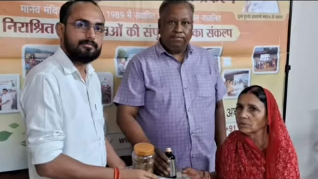 In the heart of Sardarshahar, local social worker Suraj Nahata brings warmth and dignity to abandoned elderly mothers. Through heartfelt service and community support, this initiative proves that true humanity still exists.