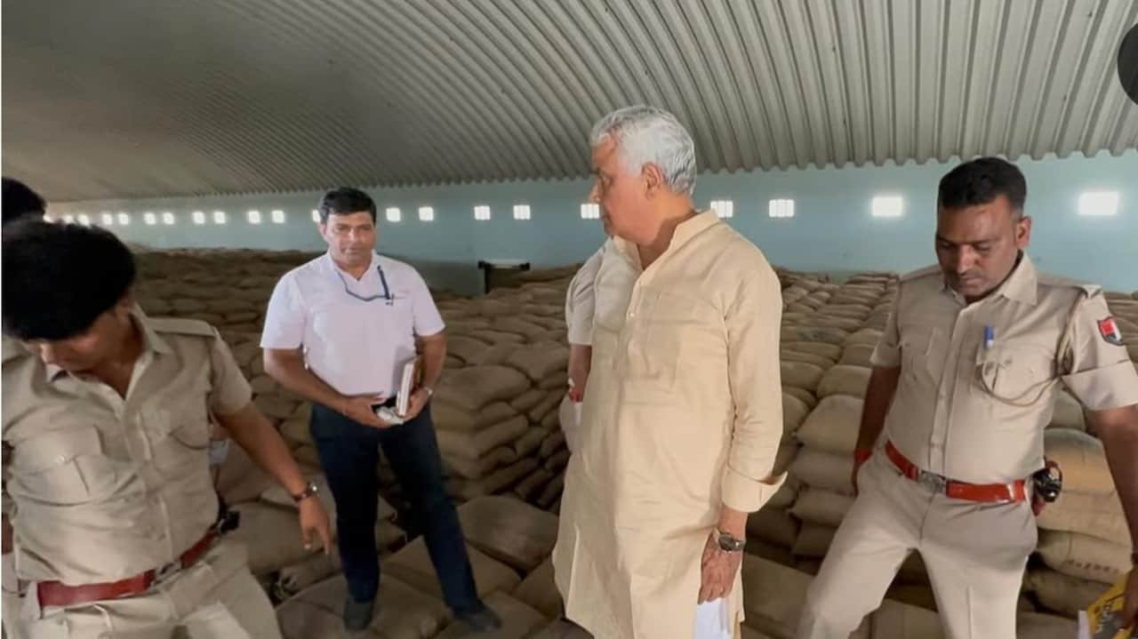 Rajasthan News: राजस्थान में यूरिया की कालाबाजारी पर बड़ी कार्रवाई! अब सीमाओं पर बनेंगे चेकपोस्ट, मॉनिटरिंग सख्त